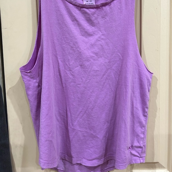 Pink tank top - Picture 2 of 2